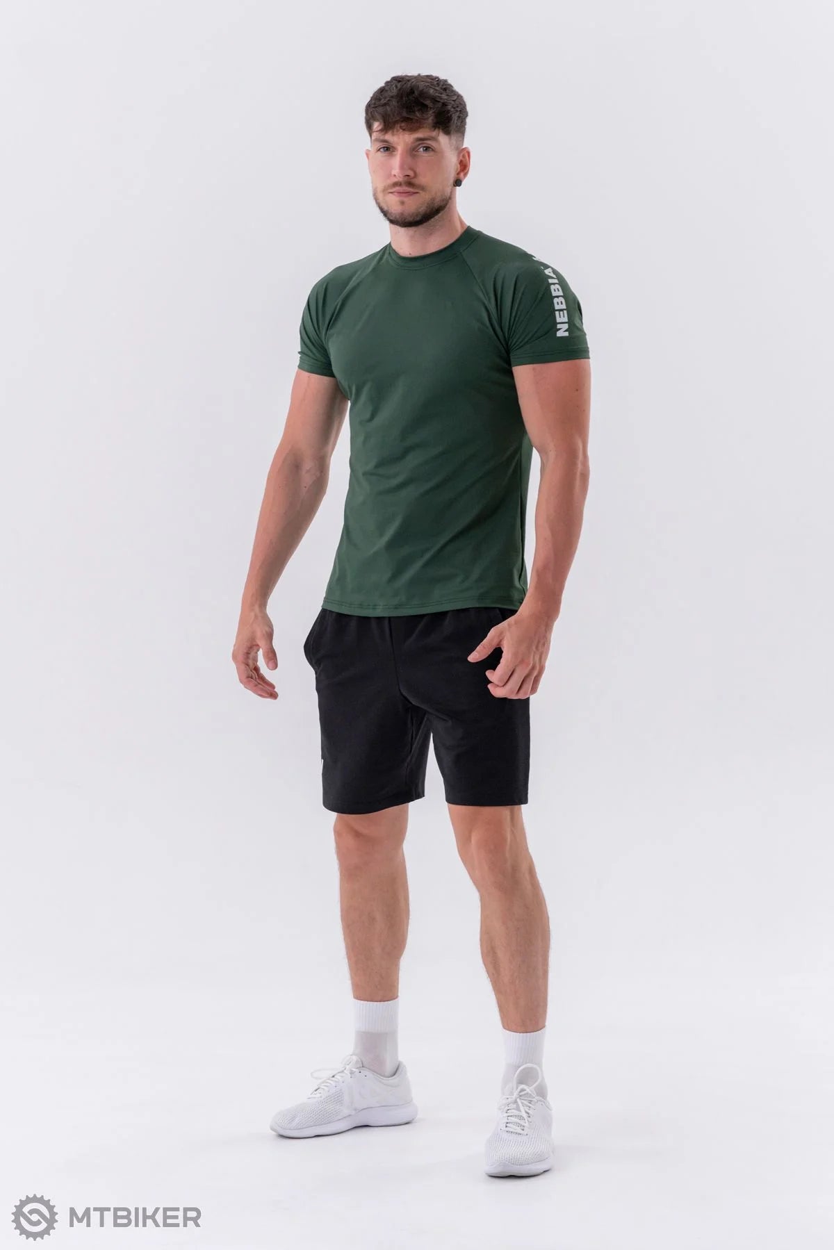 NEBBIA - SPORT FIT T-SHIRT "ESSENTIALS" 326