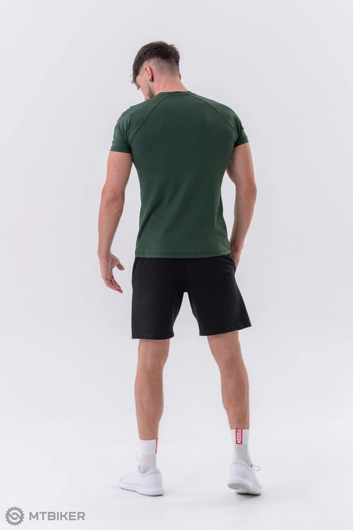 NEBBIA - SPORT FIT T-SHIRT "ESSENTIALS" 326