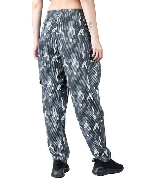 LEGAL POWER - CARGO CAMO BODY PANTS LADIES