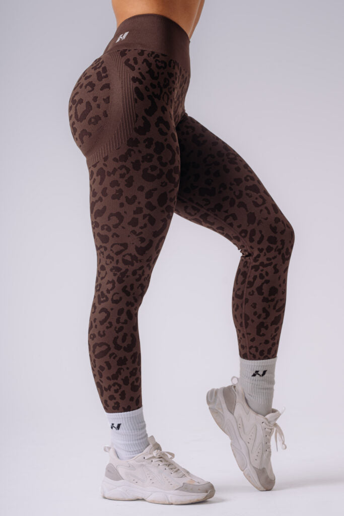 NEBBIA- Leggings compressivi push-up leopardati