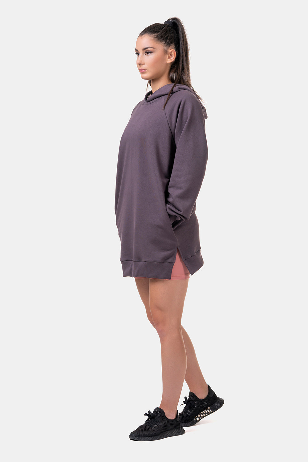 NEBBIA - EVERYDAY HERO LONG HOODIE 580